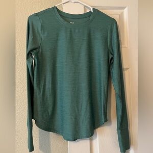 DSG crewneck long sleeve top